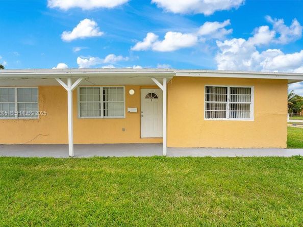 417 SW 3rd St, Hallandale Beach FL 33009