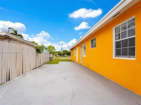 417 SW 3rd St, Hallandale Beach FL 33009