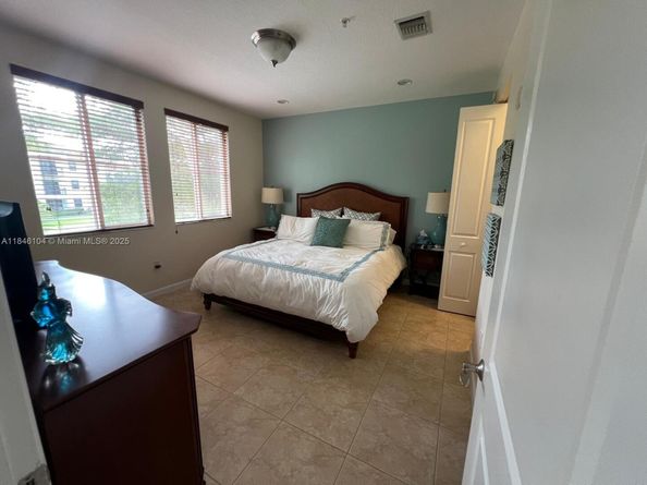 3055 NW 126th Ave 219, Sunrise FL 33323