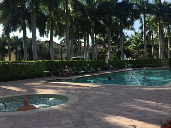 3055 NW 126th Ave 219, Sunrise FL 33323