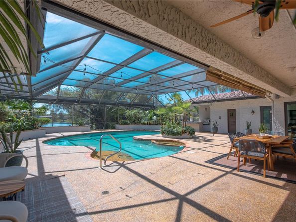 510 Birchwood Way, Weston FL 33326