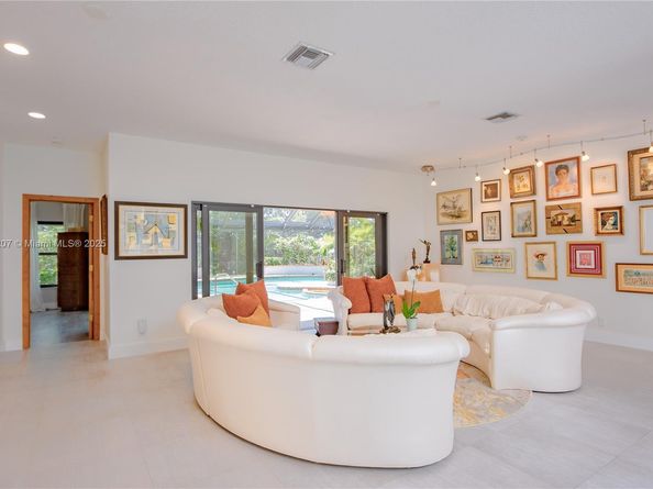 510 Birchwood Way, Weston FL 33326