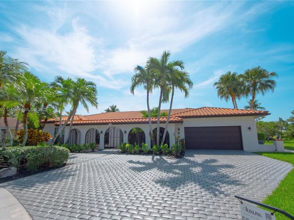 510 Birchwood Way, Weston FL 33326