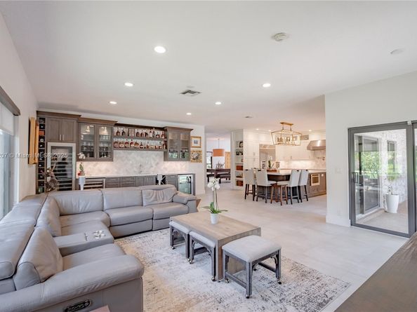 510 Birchwood Way, Weston FL 33326