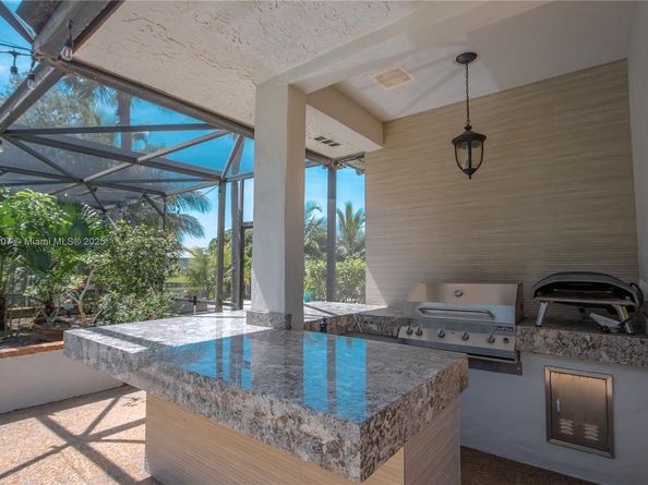 510 Birchwood Way, Weston FL 33326