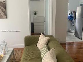 830 10th St 1, Miami Beach FL 33139