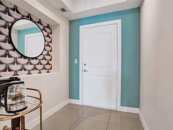 315 NE 3rd Ave 1505, Fort Lauderdale FL 33301