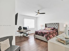 4002 Poinciana Ln, Hollywood FL 33021