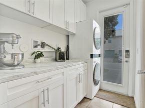 4002 Poinciana Ln, Hollywood FL 33021