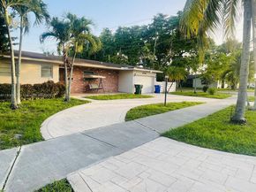 6790 SW 10th Ct, Pembroke Pines FL 33023