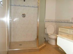 6790 SW 10th Ct, Pembroke Pines FL 33023