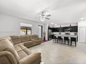 160 SE 23rd Ter, Homestead FL 33033