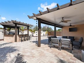 160 SE 23rd Ter, Homestead FL 33033