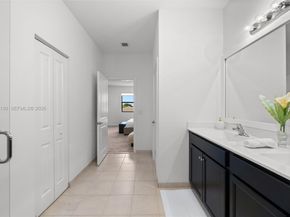 160 SE 23rd Ter, Homestead FL 33033
