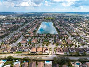 160 SE 23rd Ter, Homestead FL 33033