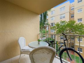 19555 E Country Club Dr 8303, Aventura FL 33180