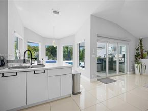 1242 Terrystone Ct, Weston FL 33326