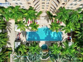 3001 NE 185th St 114, Aventura FL 33180