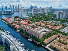 3001 NE 185th St 114, Aventura FL 33180