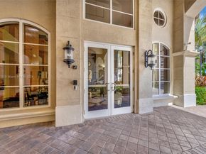 3001 NE 185th St 114, Aventura FL 33180