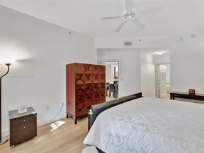 3001 NE 185th St 114, Aventura FL 33180