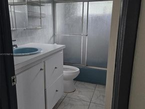 160 NE 203rd Ter 18, Miami Gardens FL 33179