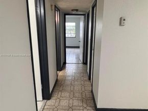 160 NE 203rd Ter 18, Miami Gardens FL 33179