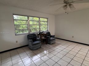 160 NE 203rd Ter 18, Miami Gardens FL 33179