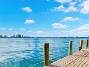2250 Bay Dr 17, Miami Beach FL 33141