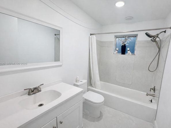 1431 S 14th Ave 118, Hollywood FL 33020