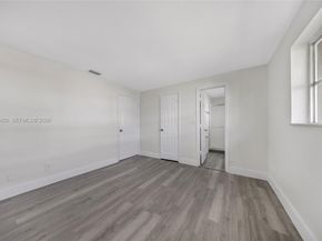 2520 NW 2nd Dr, Pompano Beach FL 33064