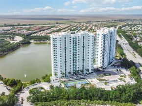 2641 N Flamingo Rd 307N, Sunrise FL 33323