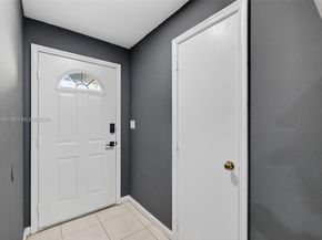 5843 Woodlands Blvd, Tamarac FL 33319