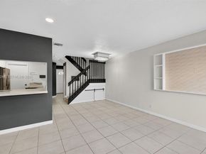 5843 Woodlands Blvd, Tamarac FL 33319