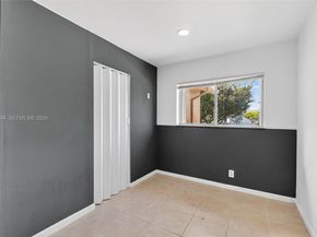 5843 Woodlands Blvd, Tamarac FL 33319