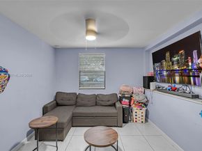 411 N 61st Ave, Hollywood FL 33024