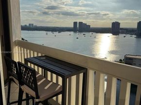 1000 W Island Blvd 1710, Aventura FL 33160