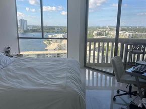 1000 W Island Blvd 1710, Aventura FL 33160