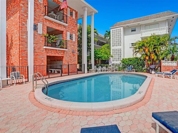 2500 NE 9th St 111, Fort Lauderdale FL 33304