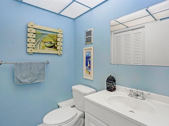 2500 NE 9th St 111, Fort Lauderdale FL 33304