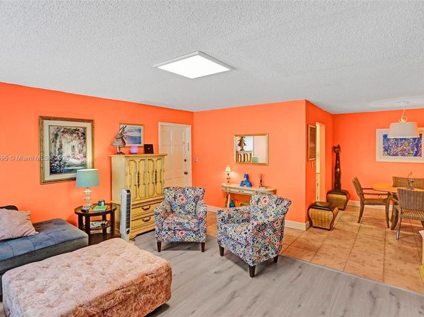 2500 NE 9th St 111, Fort Lauderdale FL 33304