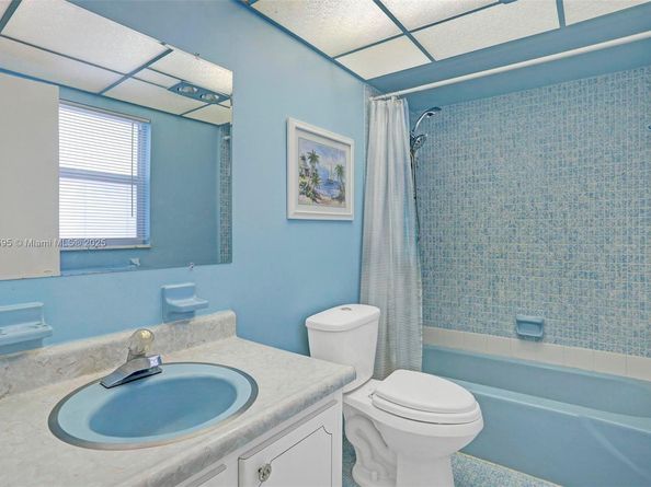 2500 NE 9th St 111, Fort Lauderdale FL 33304