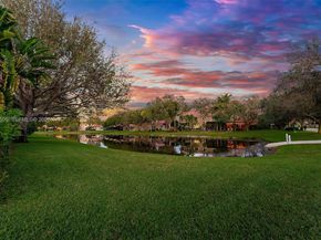 1784 SW 110th Ter, Davie FL 33324