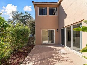 1784 SW 110th Ter, Davie FL 33324