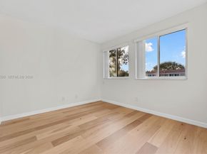 1784 SW 110th Ter, Davie FL 33324