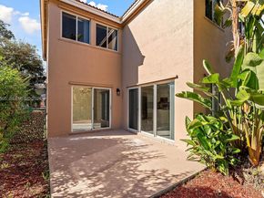 1784 SW 110th Ter, Davie FL 33324