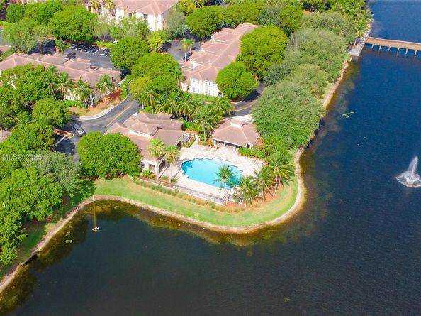 2406 Centergate Dr 202, Miramar FL 33025