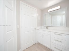 2406 Centergate Dr 202, Miramar FL 33025