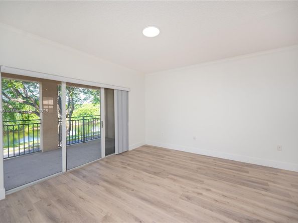 2406 Centergate Dr 202, Miramar FL 33025