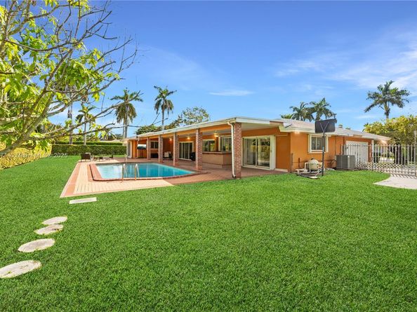 7205 SW 109th Ter, Pinecrest FL 33156